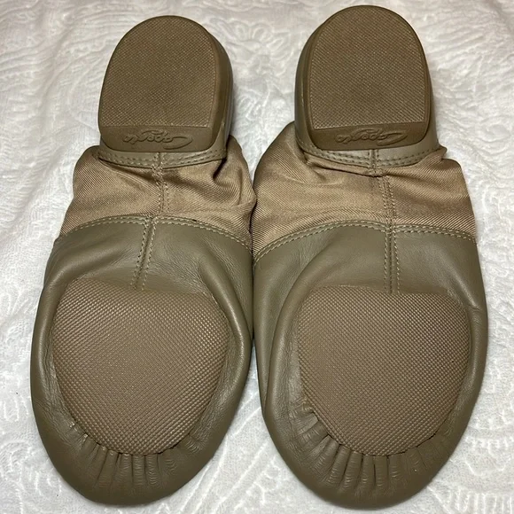 Capezio Split Sole Jazz Shoe. Size 9. NWOT - Picture 8 of 9